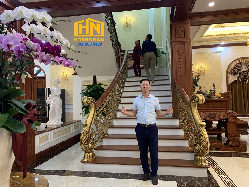 Mua cầu thang nhôm đúc ở Hà Nội