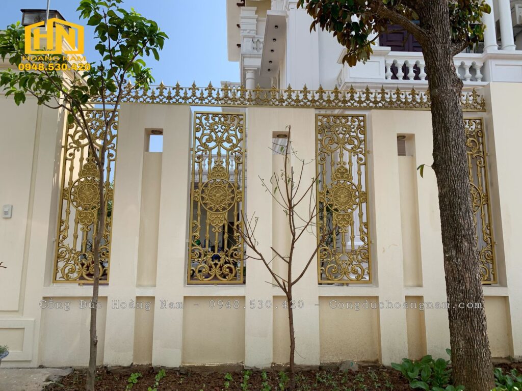 Mẫu hàng rào sắt sơn mạ màu