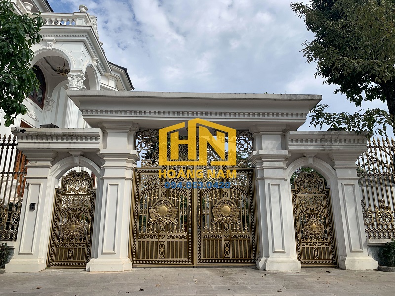 mâu cổng nhôm đúc biệt thự 7