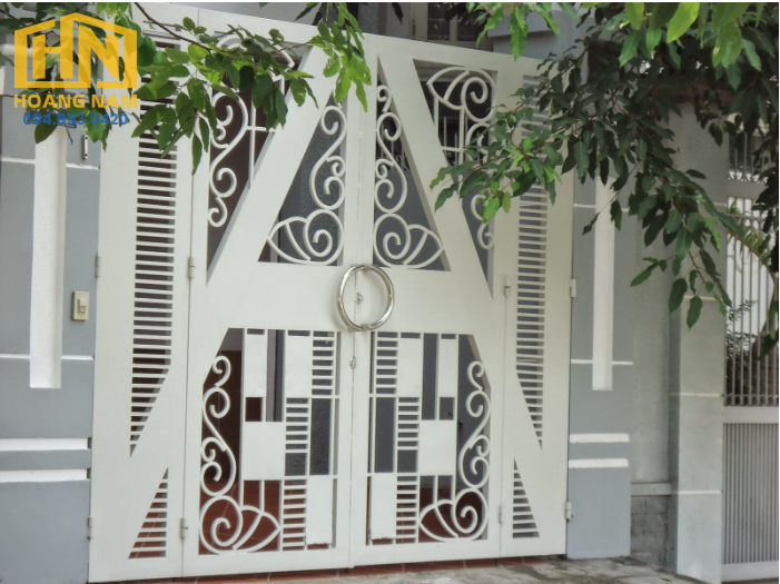 Mẫu cổng sắt đẹp 4 cánh nghệ thuật 