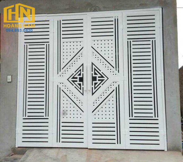 Mẫu cổng sắt hộp 4 cánh họa tiết hình thoi