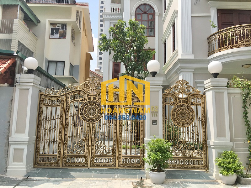 Cổng nhôm đúc 4 cánh