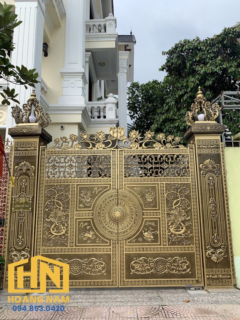 Cổng nhôm đúc mang phong cách Châu Âu