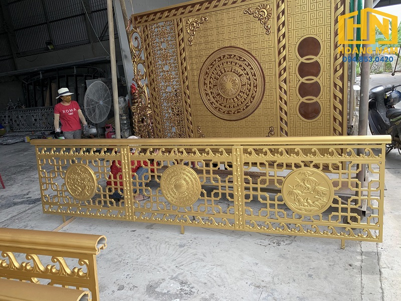 Mẫu hàng rào nhôm đúc bông gió