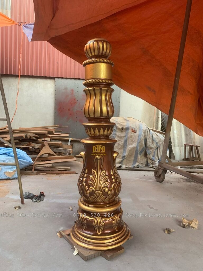 Mẫu trụ cầu thang nhôm đúc cổ điển