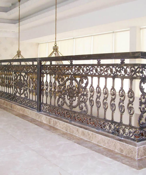 Cầu thang hợp kim nhôm đúc HN-010