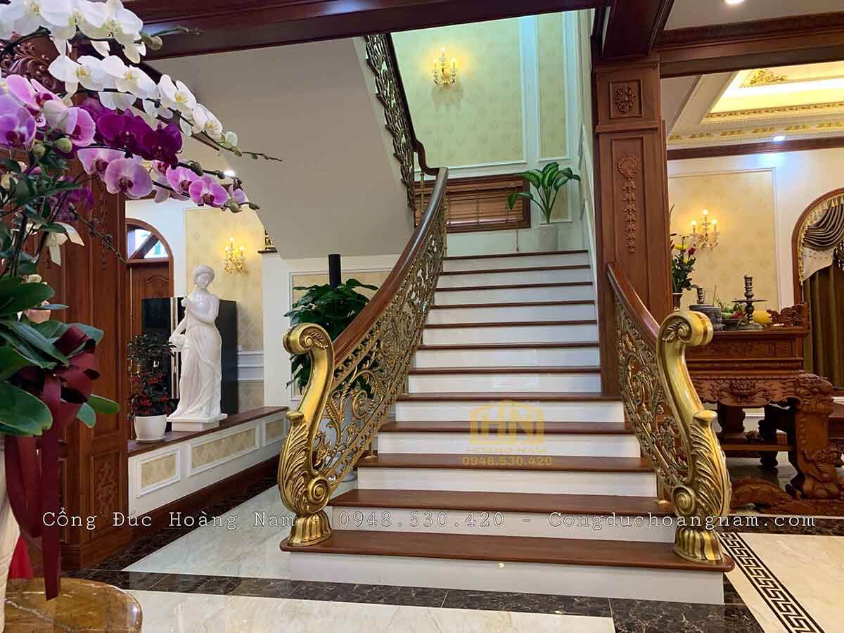 Cầu thang nhôm đúc HN-CT302