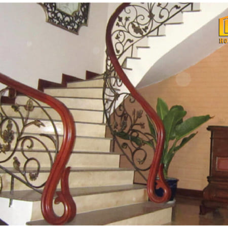 Cầu thang hợp kim nhôm đúc HN-CT010